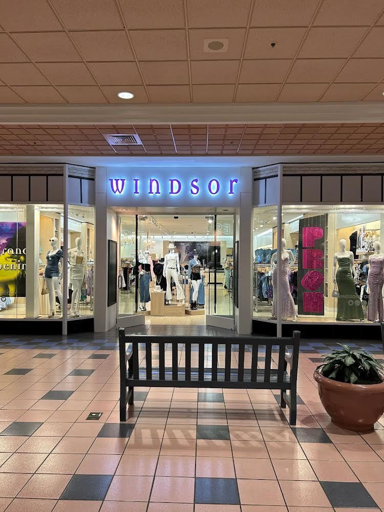 Windsor Fashions opens store at The Mall at Johnson City