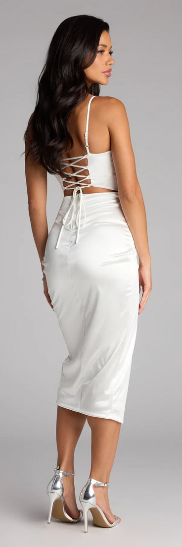 Slip into polished style with this satin midi dress—the Tori Lace-Up Satin Midi Formal Dress in white stuns with a flattering length and stylish details for dinners, parties, or weddings.
