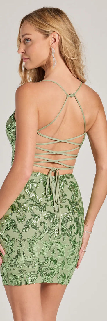 Own every entrance in the Brynlee Sequin Embroidered Bodycon Dress, a sage green party dress perfect for milestone birthdays and grad parties, or dancing through autumn nights and unforgettable bachelorette celebrations.