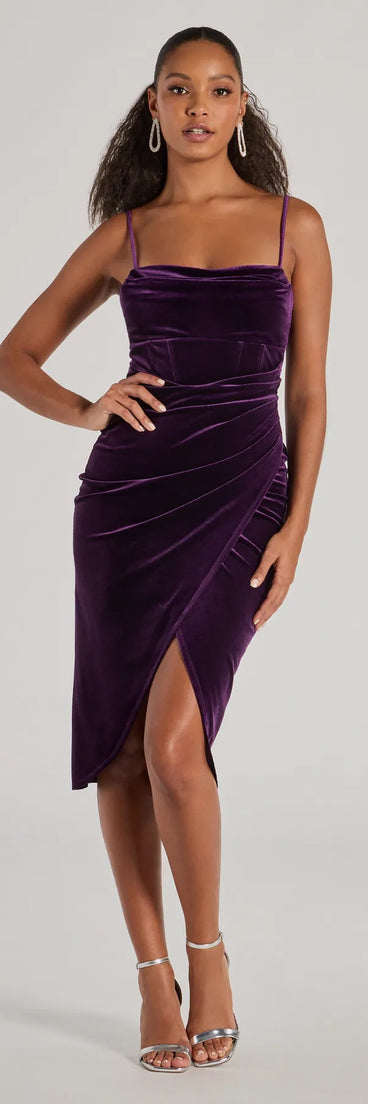 The Alice Corset Velvet Midi Formal Dress is a luxe velvet dress that offers a rich and elegant look, a stylish pick for a Military Ball gown, homecoming attire, or a wedding guest dress.