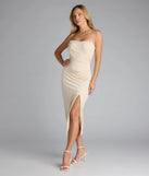 The Isabel Strapless Slit Bodycon Midi Formal Dress is your new go-to gold dress—effortless, versatile, and made to update your fall style in seconds.