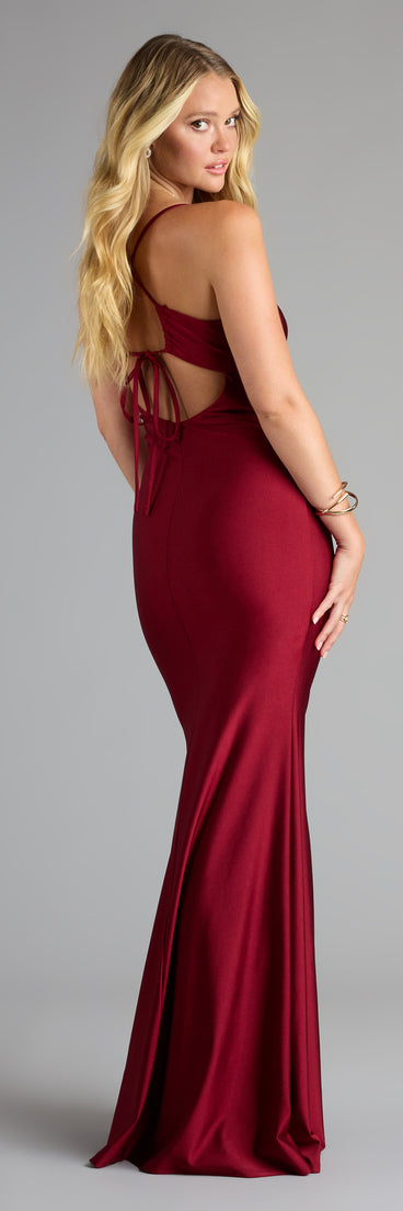 Style your seasonal looks with the Mindy Strappy Back Mermaid Formal Dress, a trend-right, fall dress designed for any plan on your calendar with new and unqiue details.