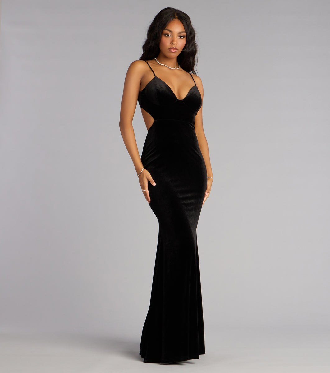 Windsor Marlene Velvet V-Neck Mermaid Formal Dress in Black | Size: L