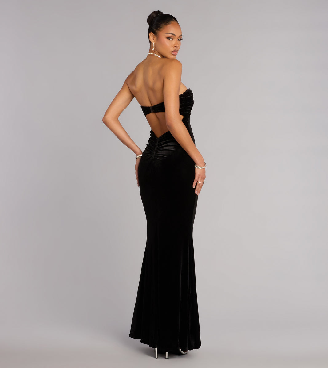 adella corset maxi dress Adella Velvet Strapless Mermaid Formal Dress in Black | Size: S | Velvet Fabric