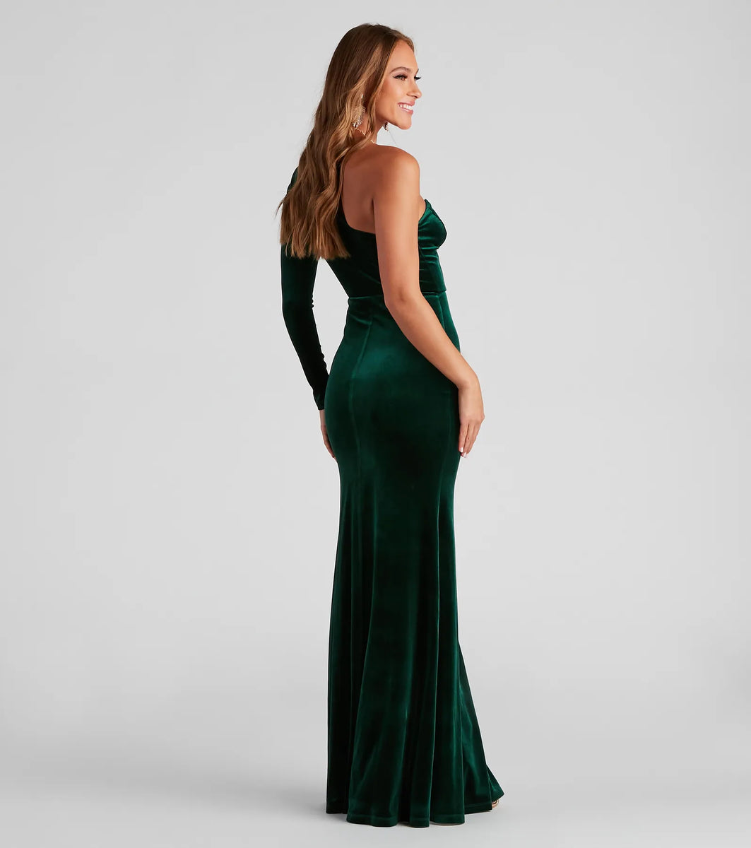 Cheyenne Formal One-Shoulder Velvet Dress | Windsor Cheyenne Formal One-Shoulder Velvet Dress | Windsor