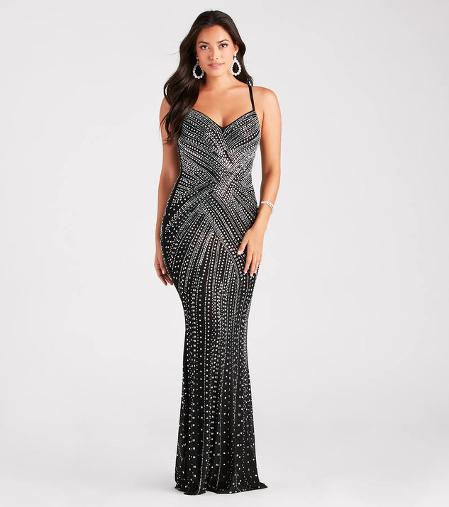 Step into 2025 in style with the Josselyn Formal Rhinestone Slim Long Dress —a stunning black NYE dress that combines elegant design details with a glam look, perfect for formal events and intimate gatherings.