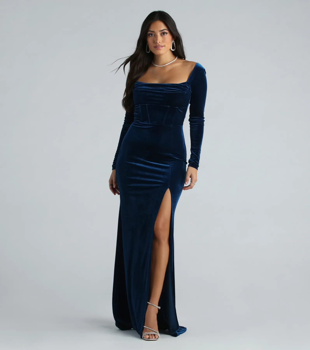 Luxurious Velvet Long Sleeve Mermaid Gown with Thigh Slit Dark Navy