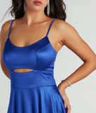 With textured fabric and festive style, this royal blue formal dress is perfect for standing out at Christmas gatherings, holiday parties, and New Year's Eve celebrations.