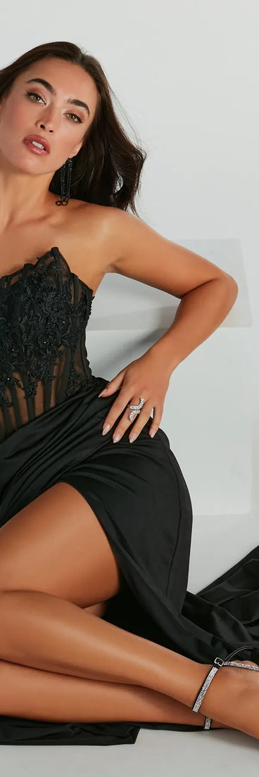Keep it classic with the Shayla Strapless Corset Lace Formal Dress, a feed-worthy pick from Windsor's black homecoming dress collection made to stop their scroll from pictures to the dance floor.