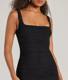 Make a bold statement in the Layne Square Neck Slim Mesh Formal Dress in black, the perfect fall dress for weddings, cocktail hours, nights out, and/or seasonal celebrations.