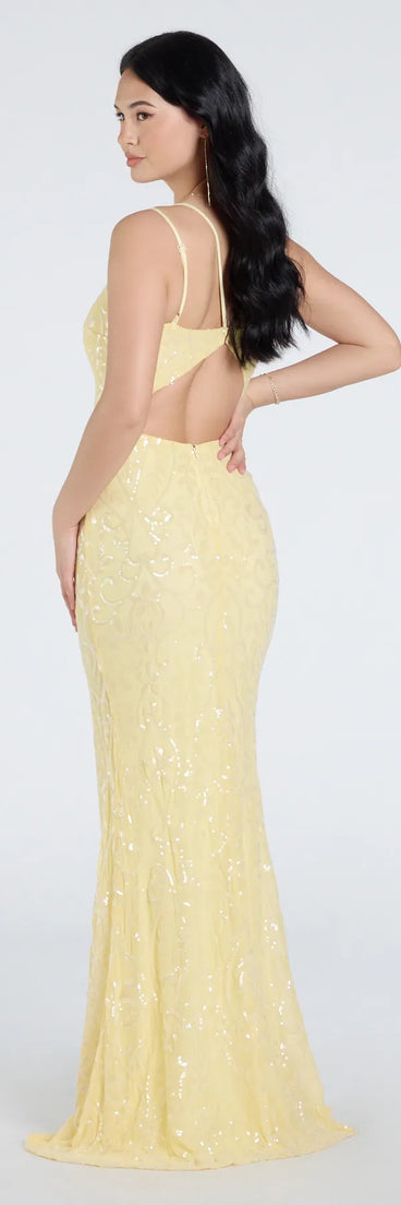 The Andrea Cutout Slit Mermaid Sequin Formal Dress in luxe yellow fabric, a stunning prom dress with statement details designed to make a bold impression at Prom 2025.