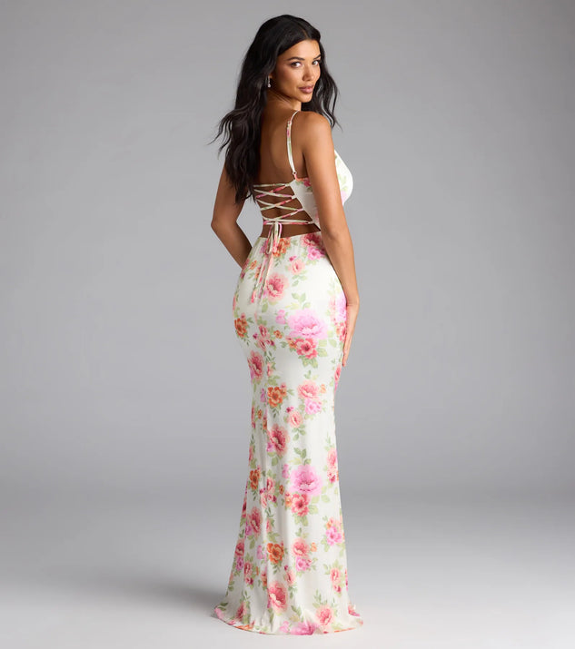 Own the spotlight in the Emely Lace-Up Mermaid Floral Satin Formal Dress, a pink formal dress crafted to deliver luxe style for autumn weddings, Military Balls, or any special event.