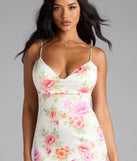 Style your seasonal looks with the Emely Lace-Up Mermaid Floral Satin Formal Dress, a trend-right, pink fall dress designed for any plan on your calendar with new and unqiue details.