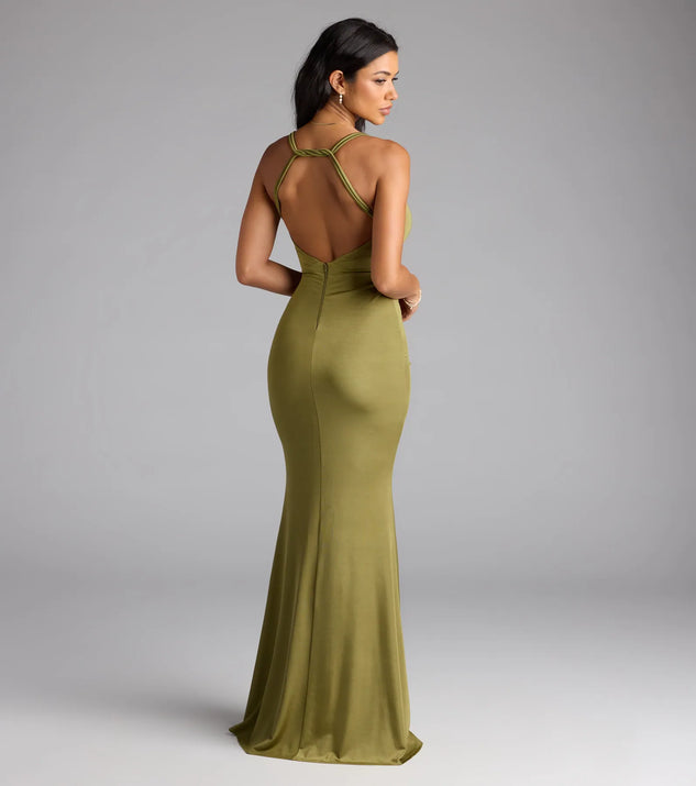 Own the spotlight in the Fabienne Open Back Slit Mermaid Formal Dress, a olive green formal dress crafted to deliver luxe style for autumn weddings, Military Balls, or any special event.