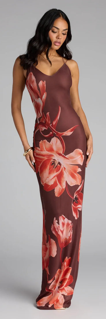 Style your seasonal looks with the She's A Wildflower Strappy Back Maxi Dress, a trend-right, brown fall dress designed for any plan on your calendar with new and unqiue details.