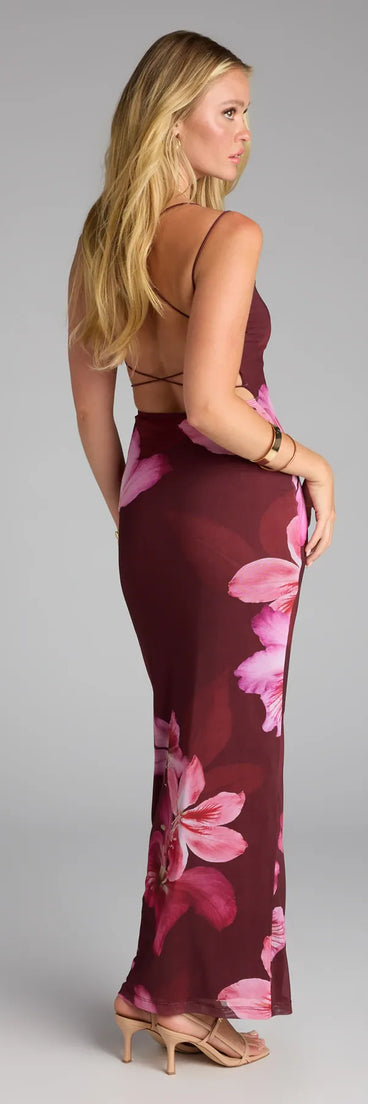 Style your seasonal looks with the Vacay Dream Floral Strappy Maxi Dress, a trend-right, brown fall dress designed for any plan on your calendar with new and unqiue details.