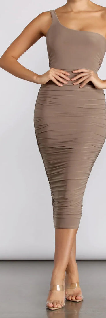 Total Babe Alert Midi Dress