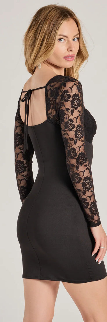 Own every entrance in the Classic Style Long Sleeve Short Lace Dress, a black party dress perfect for milestone birthdays and grad parties, or dancing through autumn nights and unforgettable bachelorette celebrations.