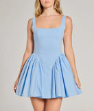 Step into winter chic with the Sugar And Spice Sleeveless Tie-Back Skater Dress, a light blue mini dress featuring an above-the-knee cut ideal for cocktail parties, festive gatherings, or clubwear.