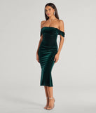 The Regal Moment Off-The-Shoulder Velvet Midi Dress in hunter green combines chic design and festive charm, offering a cocktail dress perfect for winter cocktail parties, work events, and holiday soirées.