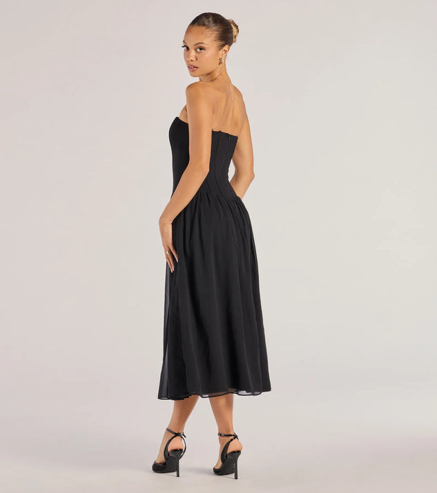 The Stylish Moment Drop Waist A-Line Midi Dress in black combines chic design and festive charm, offering a cocktail dress perfect for winter cocktail parties, work events, and holiday soirées.
