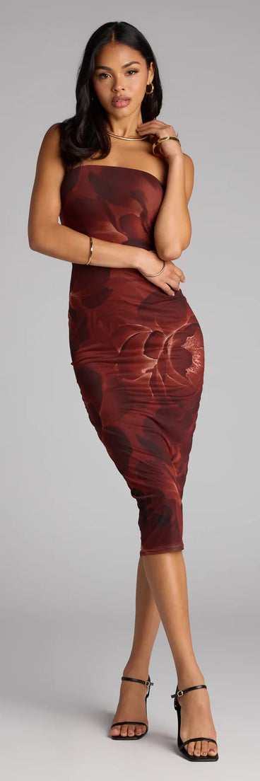 The Chic Glimpse Floral Tube Midi Dress is your new go-to rust dress—effortless, versatile, and made to update your fall style in seconds.