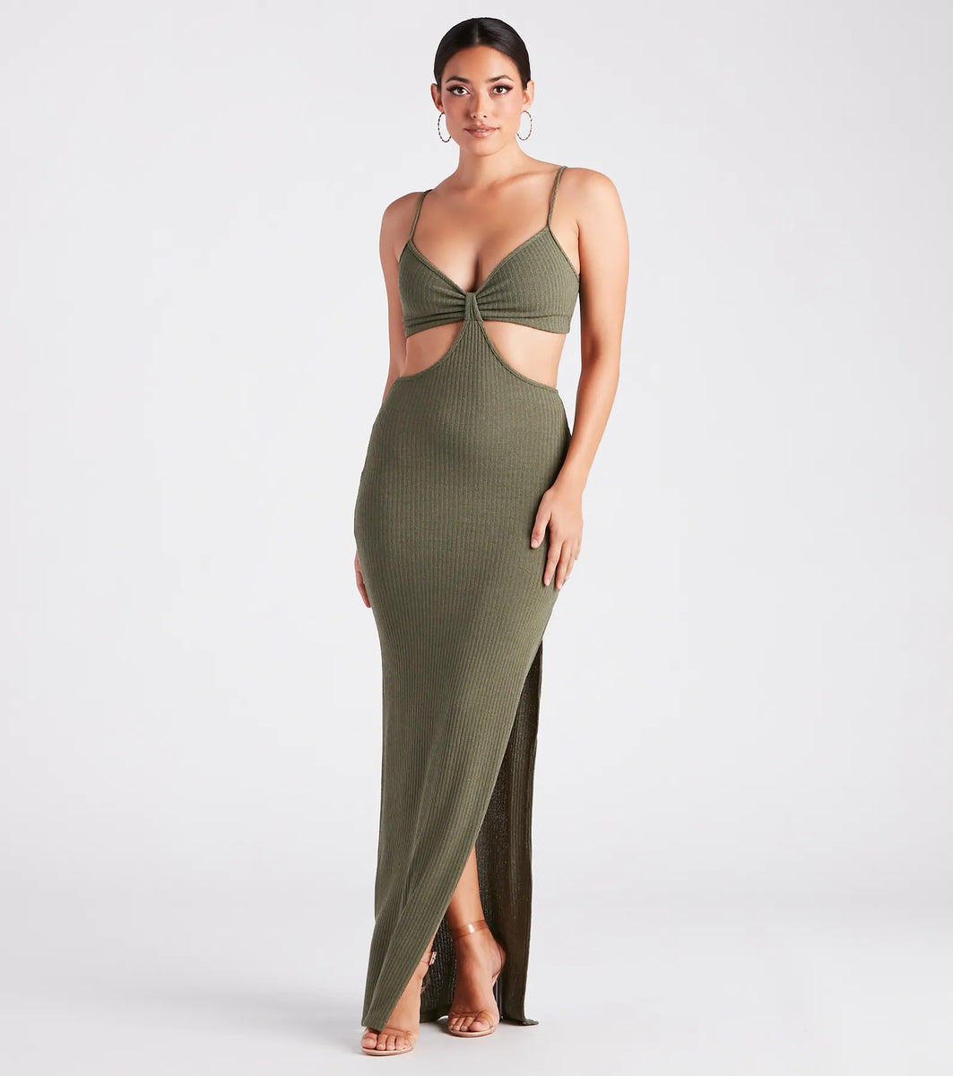 パーティードレス Black Daisy Cut-Away V-Neck Dress Suvi Black Halter-Neck Mini Dress – Club L London - USA
