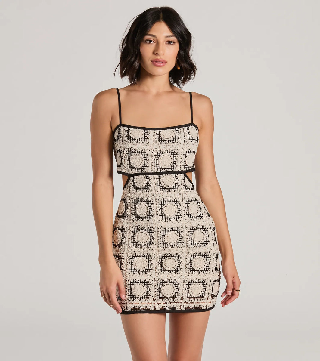 The Barnnet ミニワンピースCotton Backless Dress The Barnnet ミニワンピースCotton Backless Dress The Barnnet