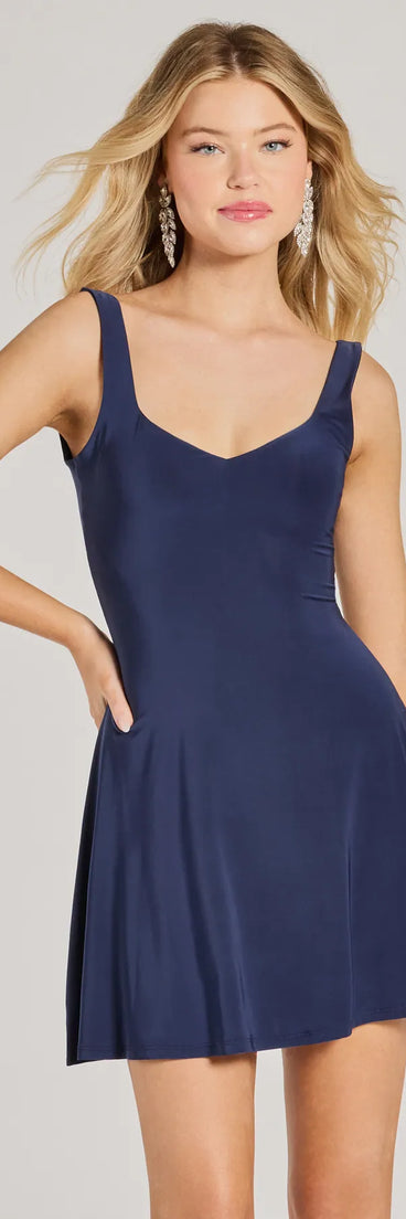 The Definite Beauty V-Neck A-Line Mini Dress is a mini dress that will make a statement with its short hemline and on-trend details to have you ready for any event!