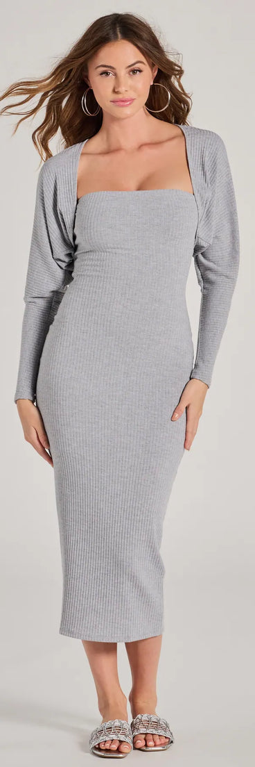 The She's The Main Rib Knit Strapless Midi Dress offers a transitional weather style, with a cozy sweater knit perfect for office wear, casual day outings, or layered outfits.
