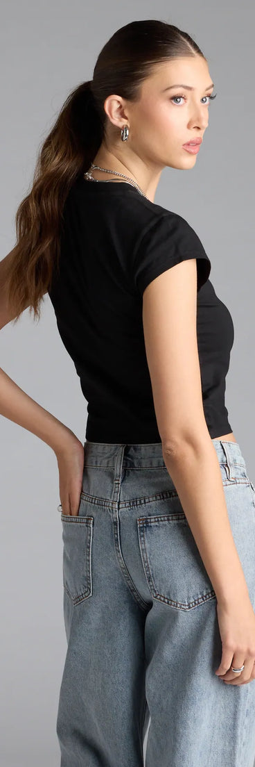 From bold to effortless, the Disco Babe Crop Graphic Tee lets you define your vibe with black tops that speak your style.