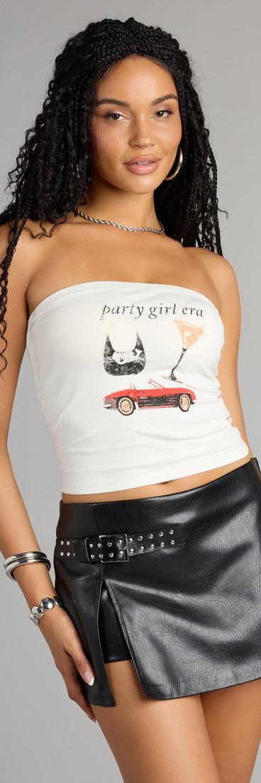 Complete your look with the Party Girl Era Tube Top, a trendy top that’s ready to pair with anything in your fall rotation.