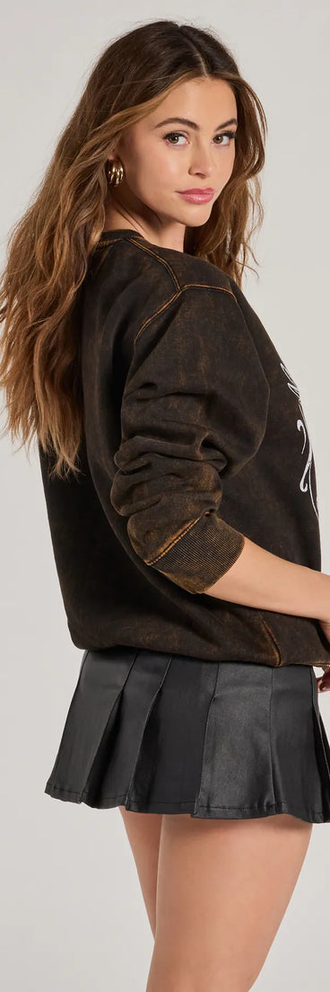 Layer-friendly Trendy Edge Oversized Fleece Screen Sweatshirt is a chic, transitional brown long-sleeve top with contemporary sleeves and neckline design, ideal for an elevated cozy style or casual elegance.