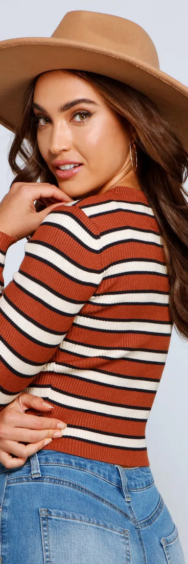 Trendsetting Babe Cropped Sweater