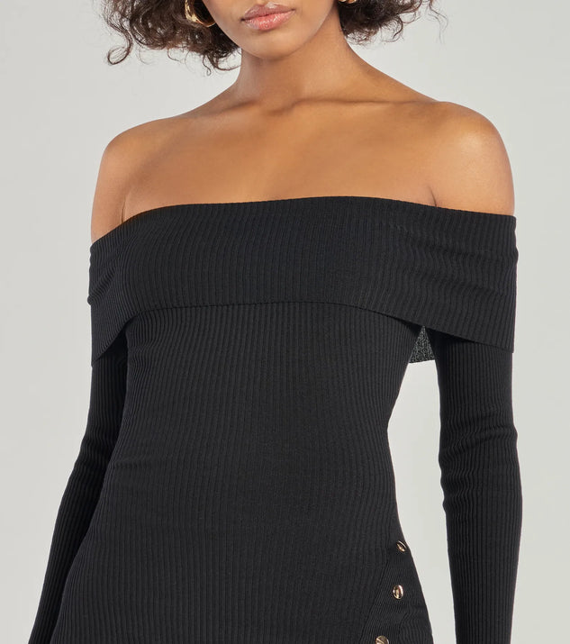 Stay stylish and warm in the Keeping Knit Chic Long Sleeve Midi Dress, a textured knit sweater dress that's ideal for a winter date-night outfit or a chic brunch look.