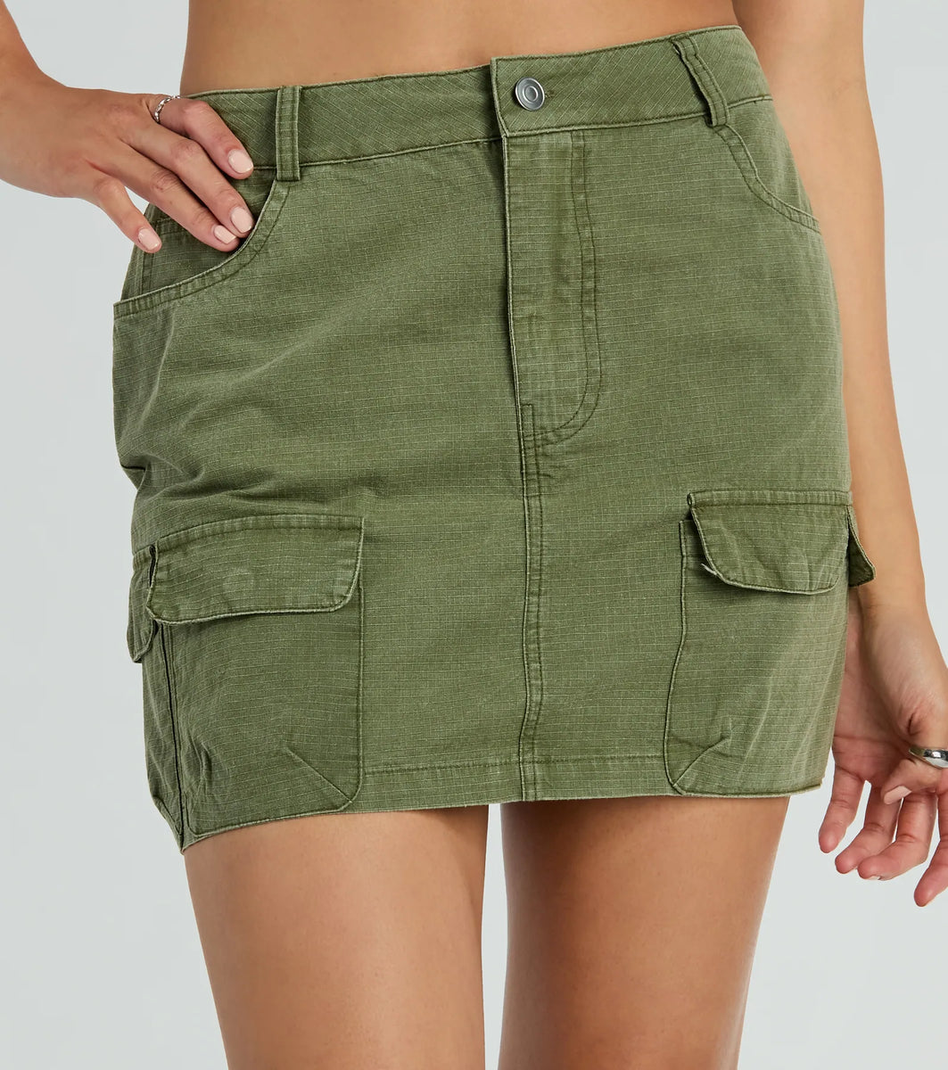 ミニスカート AMI Women Mini Skirts FSK266AC0014 ASH GREEN 06301-