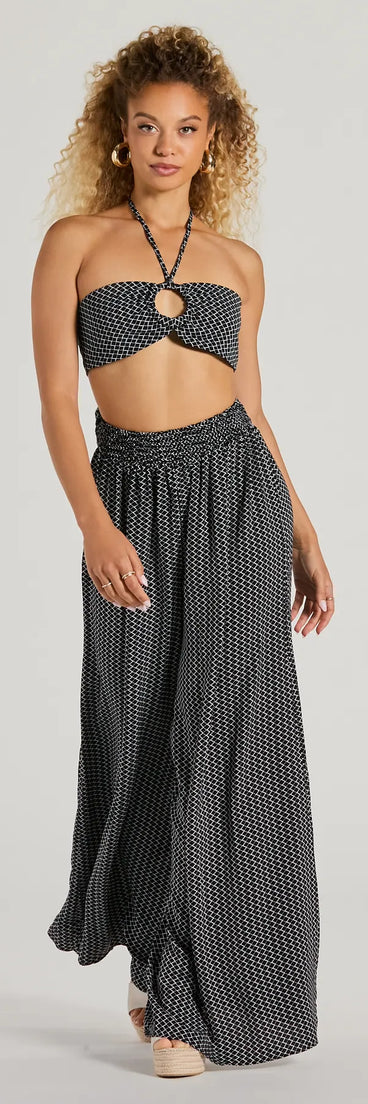 Step into seasonal style with the All Set Up High Rise Geometric Palazzo Pants, a pair of women's pants in rich winter colors, ideal for creating chic holiday party attire or a night-out look.