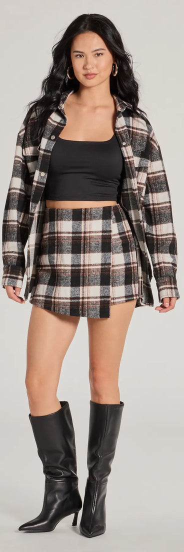 Effortlessly create party outfits or vacation-ready looks with the Classically Chic Plaid High Waist Wrap Skort, one part of a versatile women's black matching set perfect for quick and easy outfit combinations from layering chic outfits to transitioning your look seamlessly.