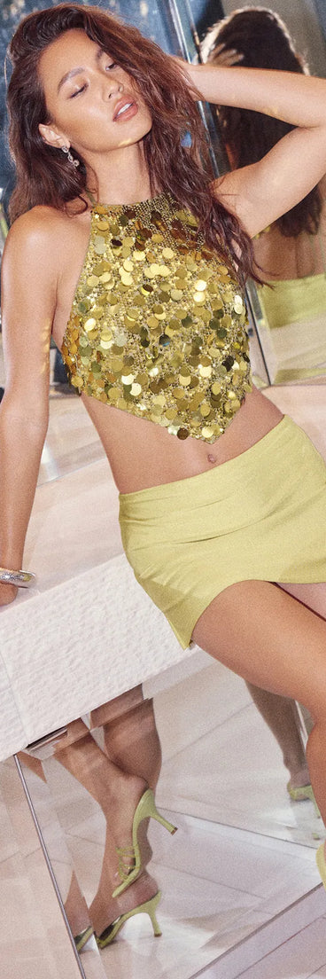 The Street Style Chic Bodycon Mini Skirt in chartreuse features a short, flattering cut designed to elevate your look with just the right amount of edge.