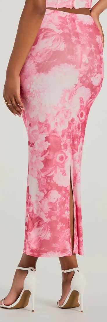Create bold, fashion-forward looks for any event or for your page with the Floral Sensation High Rise Maxi Skirt in pink, a must-have piece from Windsor’s collection of stylish bottoms for women.
