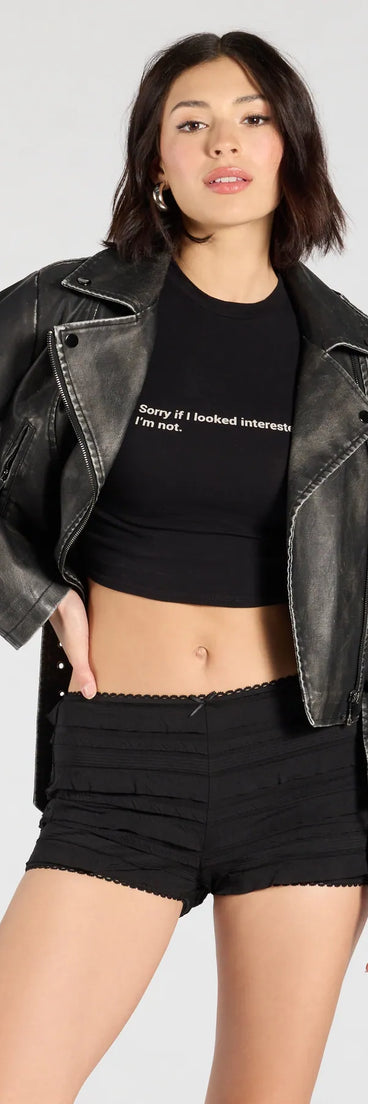 Create bold, fashion-forward looks for any event or for your page with the Flirty Vibes Ruffled Knit Hot Shorts in black, a must-have piece from Windsor’s collection of stylish bottoms for women.