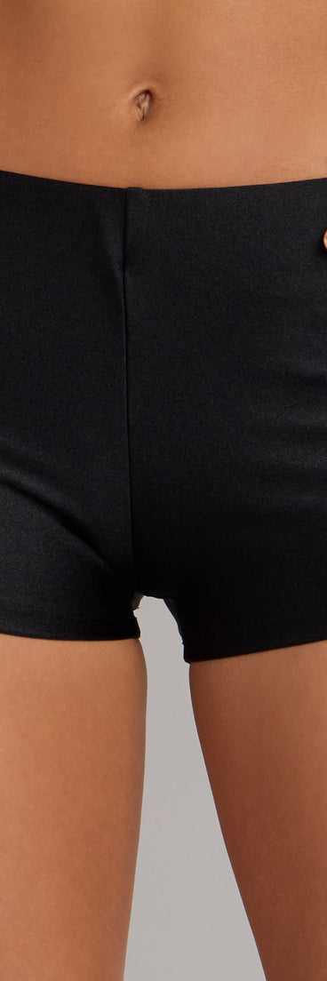 Make a fall statement in the Sleek And Stunning Mid-Rise Hot Shorts, a closet must-have among fall bottoms for women.