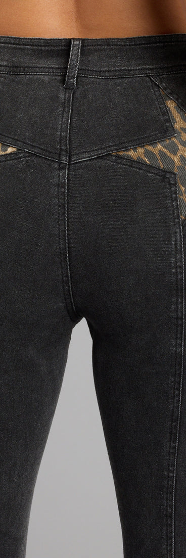 Style up your rotation with the Wild Star Cheetah Mid-Rise Denim Jeans, trendy jeans made to anchor every outfit with attitude and ease.