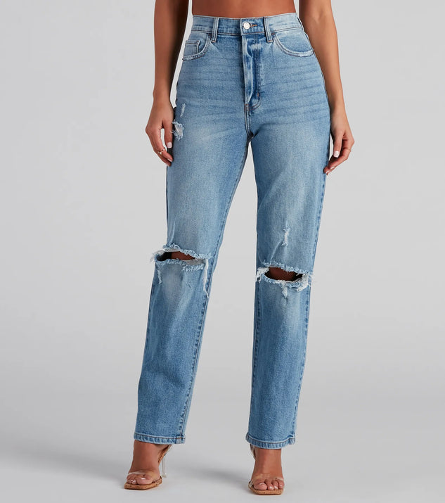 The High-Rise Distressed Boyfriend Jeans is a pair of stylish women's denim pants, perfect for creating easy winter outfits, from casual days to holiday gatherings.