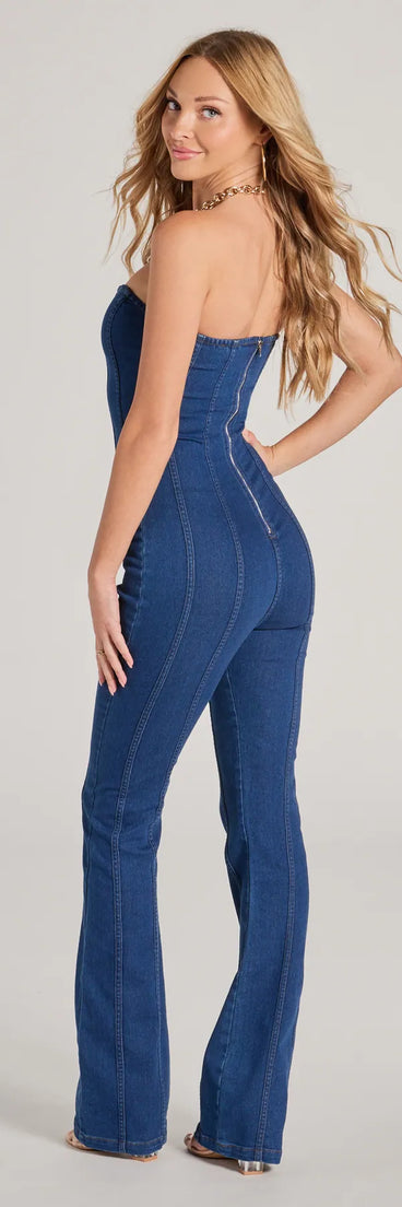 Rare Icon Strapless Sweetheart Flare Denim Jumpsuit is a women's jumpsuit with an on-trend leg style and elevated fabric that adds texture, perfect for crafting effortless office-ready winter outfits.