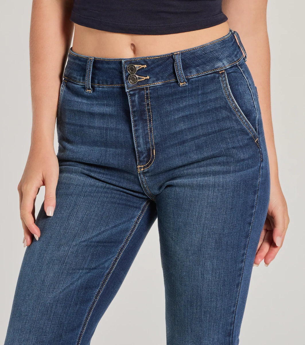Effortless Staple High-Rise Bootcut Jeans | Windsor