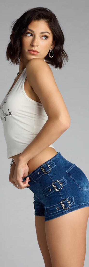 Designed for campus outfits, sleek workwear, and on-the-go moments, the Buckled Beauty Mid-Rise Denim Shorts are trendy dark denim wash bottoms for women bringing effortless fall versatility.