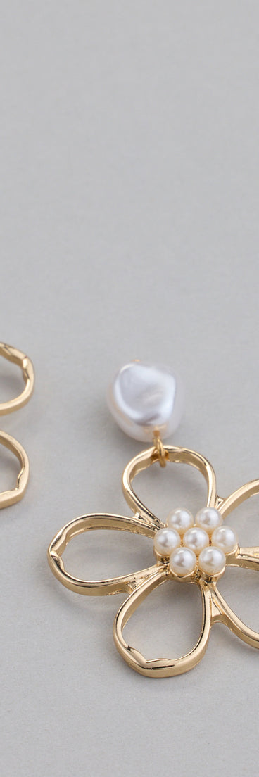 Polished Flower Pearl Earrings