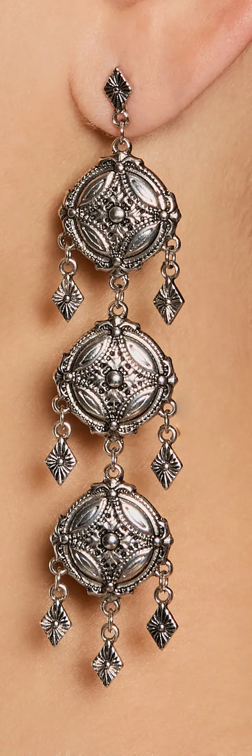 Burst Of Brilliance Coin Dangle Earrings, a trendy silver addition to women's going-out outfits, is ideal for Christmas party outfits, chic NYE attire, or winter night-out looks that keep you on-trend!