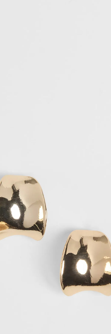 Get inspired with the Vibe With Me Curved Half Hoop Earrings, a feed-worthy gold piece that’s part of Windsor's updated and curated women’s clothing edit packed with must-have fall outfit ideas.